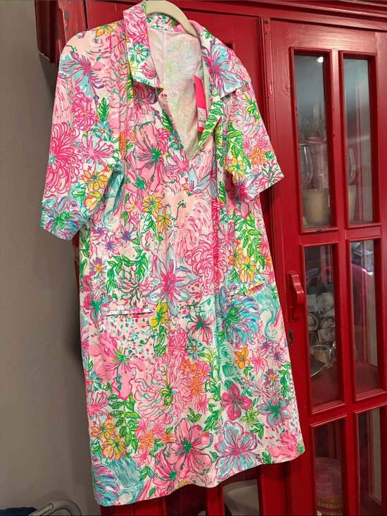 Lilly Pulitzer Dresses & Skirts - Lilly Pulitzer Pink Multi Floral Collared Shift Dress